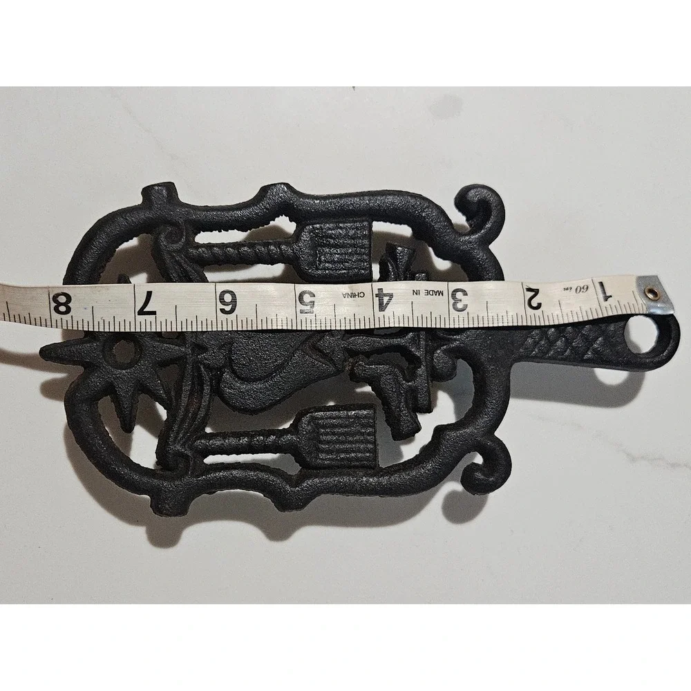 Vintage Cast Iron Trivet Pennsylvania Dutch Hex Heart Distelfink Black